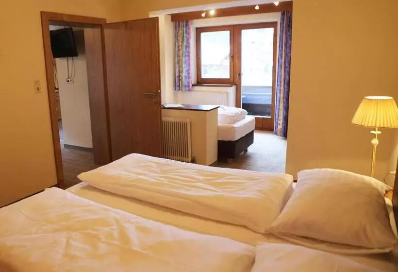 Huoneisto 1 Makuuhuone Parveke, Gasthof Pension Madseiterhof