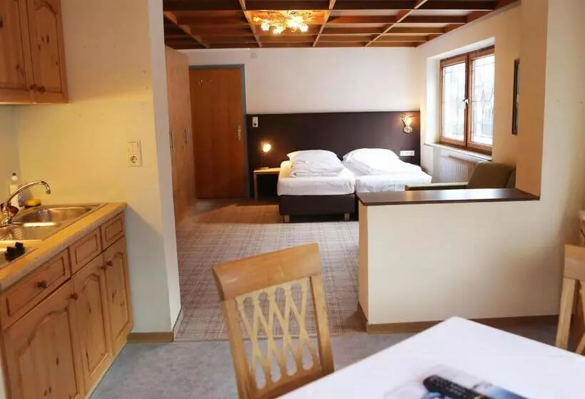 Huoneisto 1 Makuuhuone Parveke, Gasthof Pension Madseiterhof