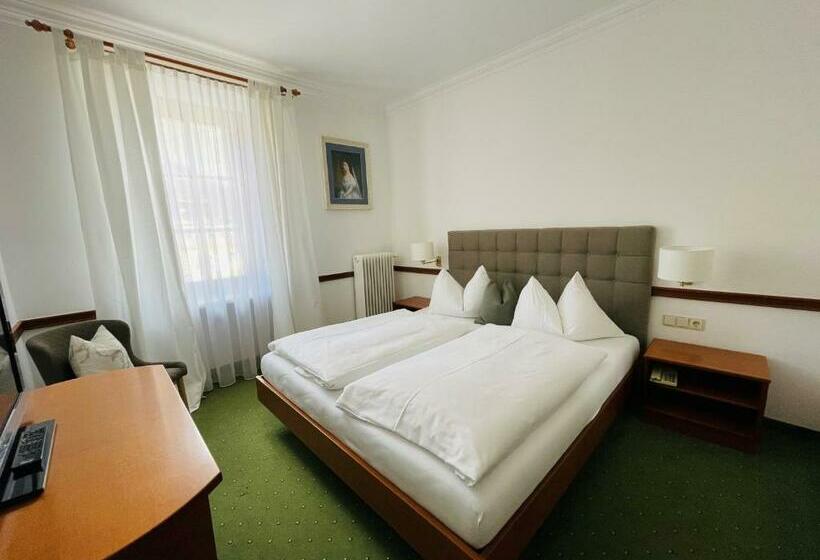 スタンダードルーム, Gasthof Post St. Martin Am Tgb