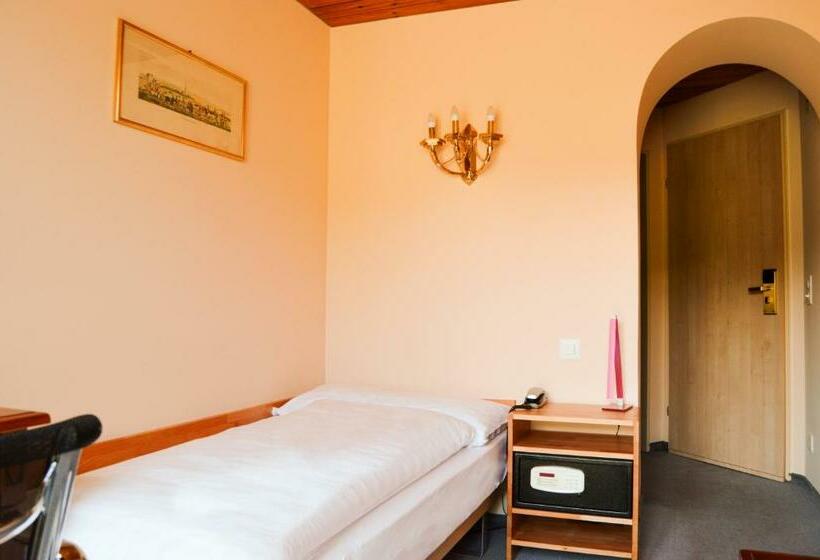 Quarto Standard Individual com Balcão, Hillsite Smart Hotel Flims