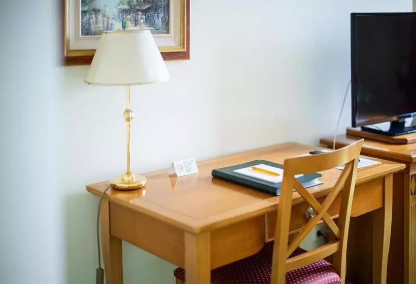 Standard-huone, Kurhaus Dr. Petershofer