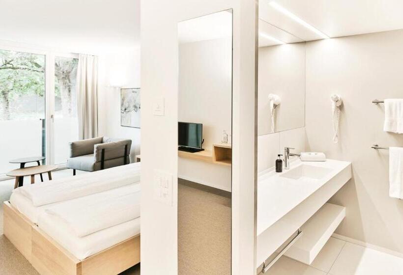 スーペリアールーム, Newstar