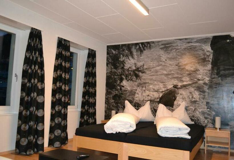 スタンダードルーム, Rätia