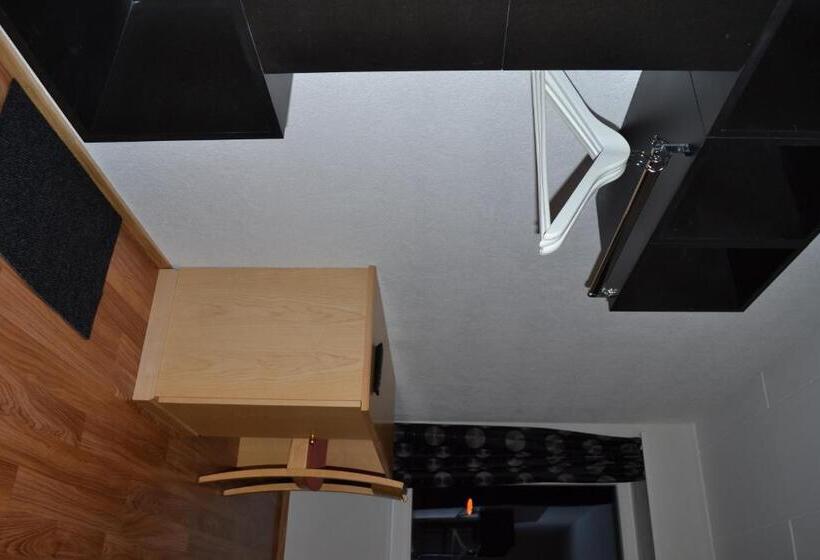 スタンダードシングルルーム, Rätia