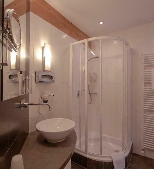 スタンダードルーム, Schindler