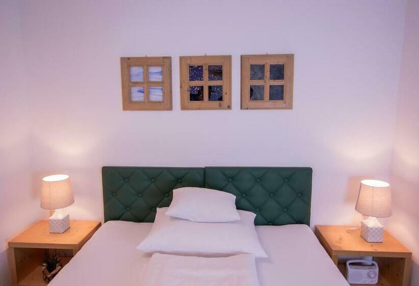 スタンダードシングルルーム, Schindler