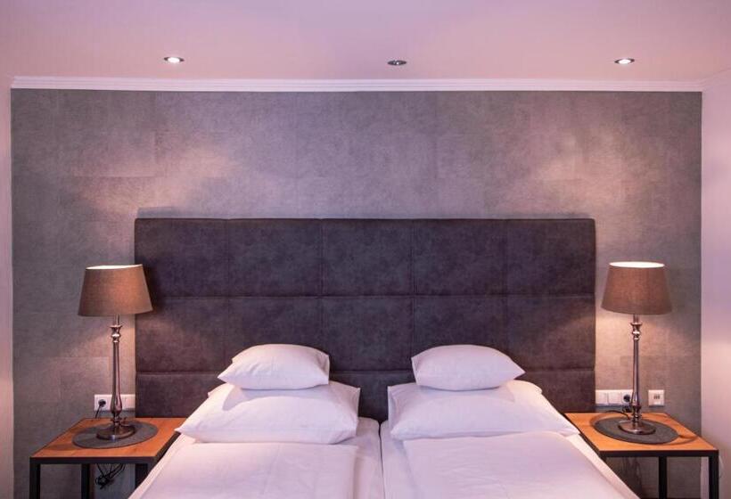 スタンダードルーム, Schindler