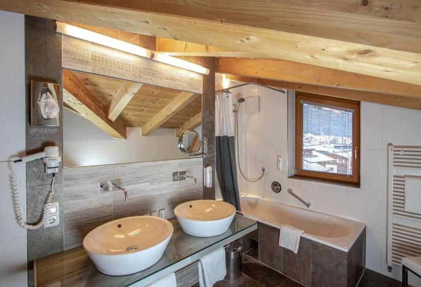 バルコニー付スイート, Schindler