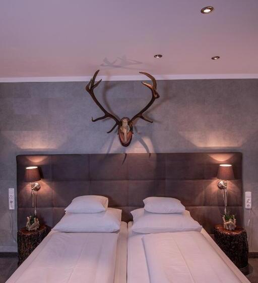 デラックスルーム, Schindler