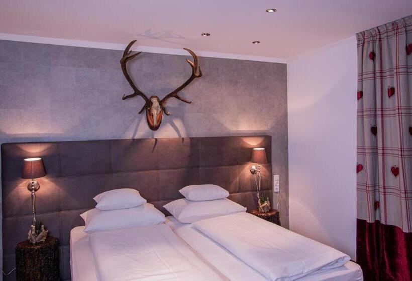 デラックスルーム, Schindler