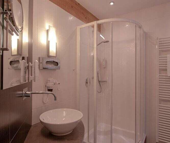 スタンダードルーム, Schindler