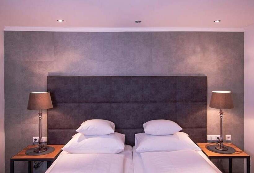 スタンダードルーム, Schindler