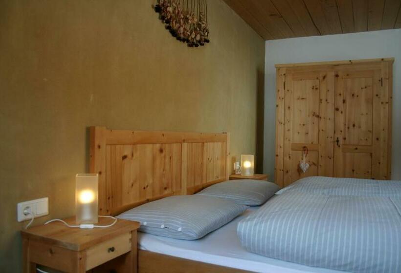 شقة غرفة نوم واحدة مزودة بشُرفة, Villa Natur