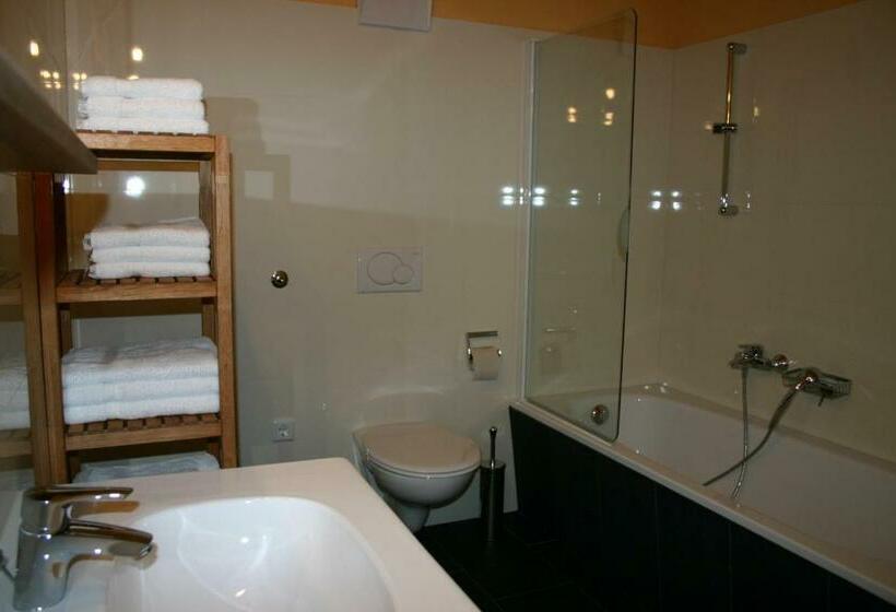 شقة غرفة نوم واحدة مزودة بشُرفة, Villa Natur