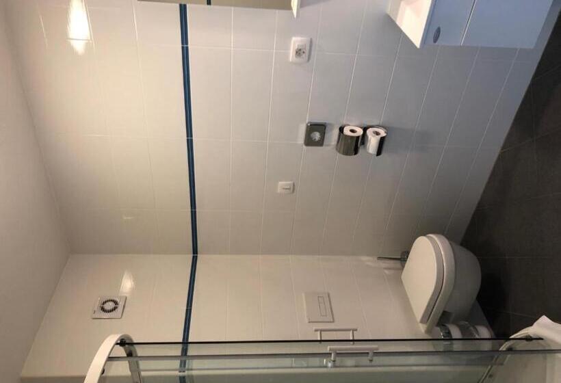 اتاق لوکس چهار تخته, Primus Hotel & Apartments