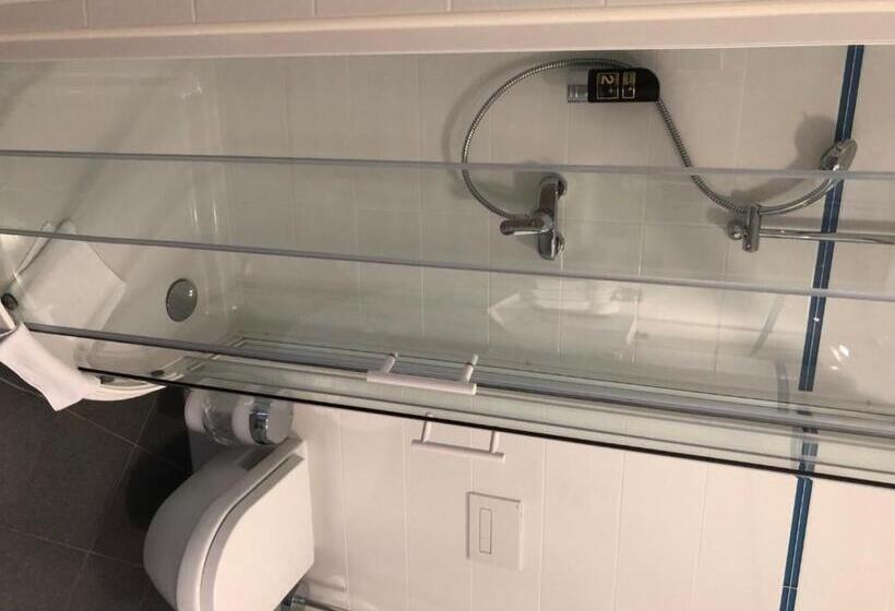 اتاق لوکس چهار تخته, Primus Hotel & Apartments