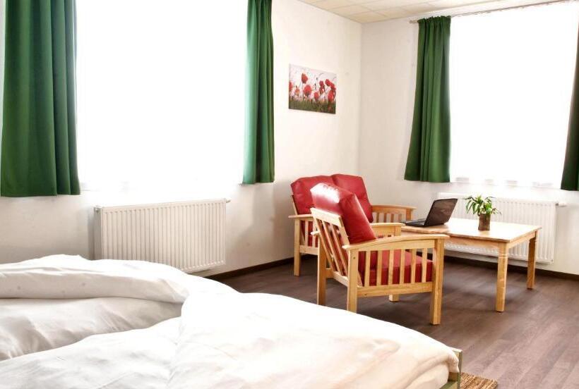 スタンダードスタジオ, Winrooms Hotel&appartement