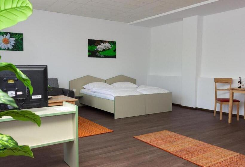 スタンダードスタジオ, Winrooms Hotel&appartement