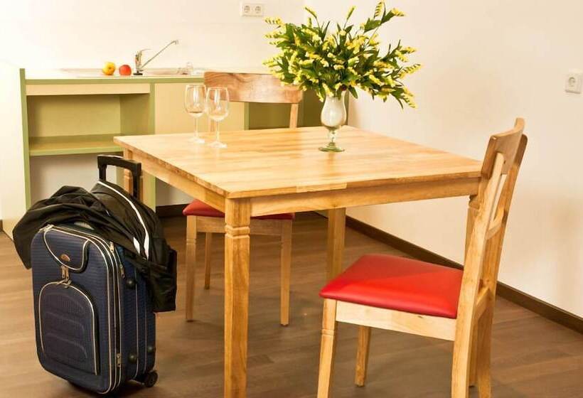 スタンダードスタジオ, Winrooms Hotel&appartement