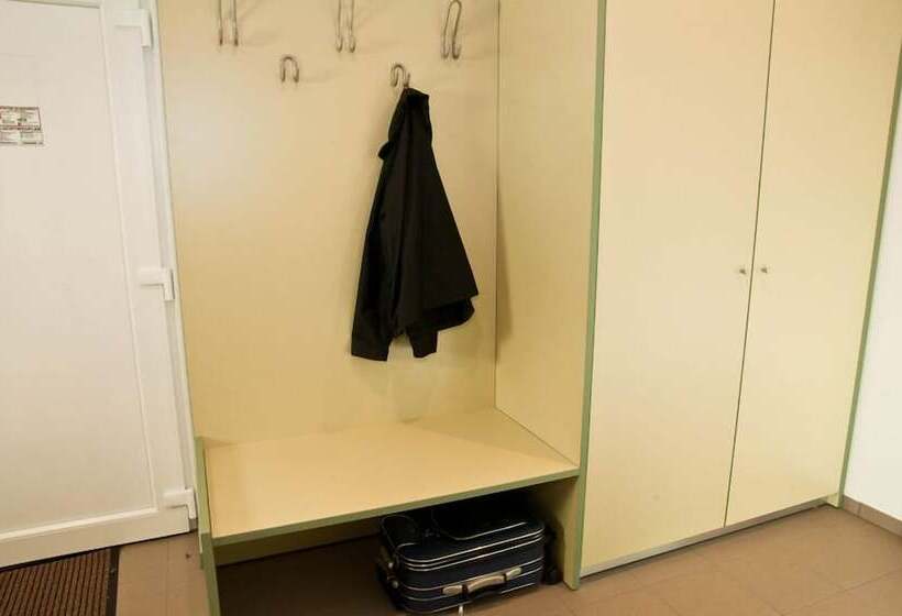 スタンダードスタジオ, Winrooms Hotel&appartement