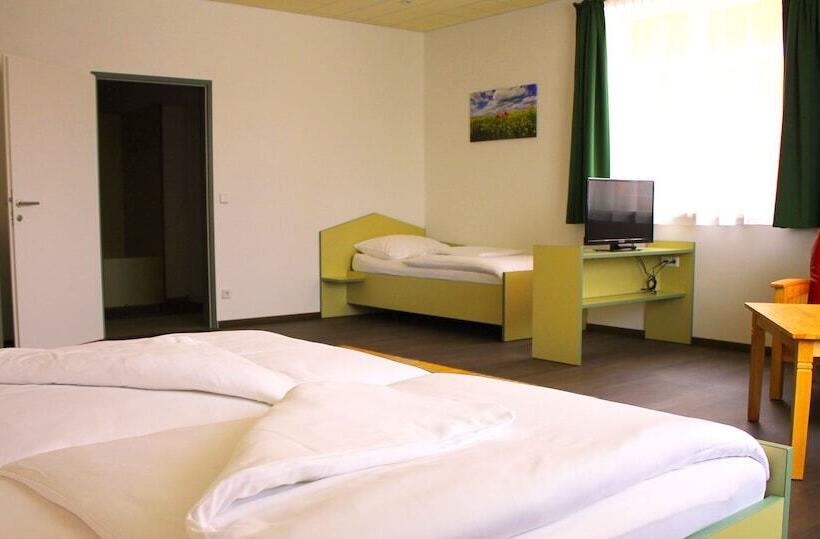 スタンダードスタジオ, Winrooms Hotel&appartement