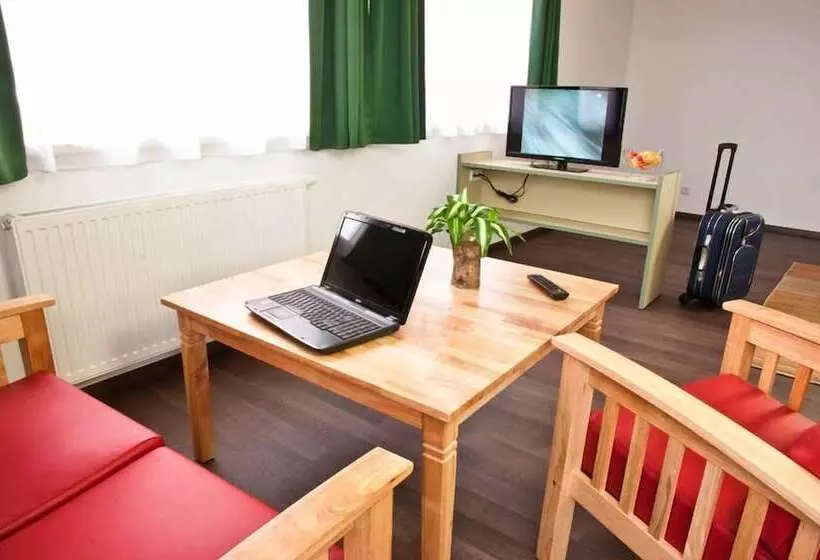 スタンダードスタジオ, Winrooms Hotel&appartement