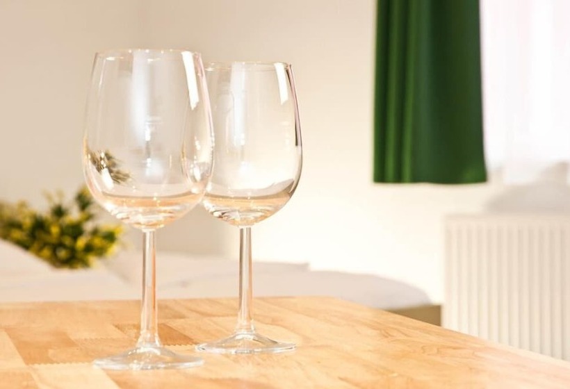 スタンダードスタジオ, Winrooms Hotel&appartement