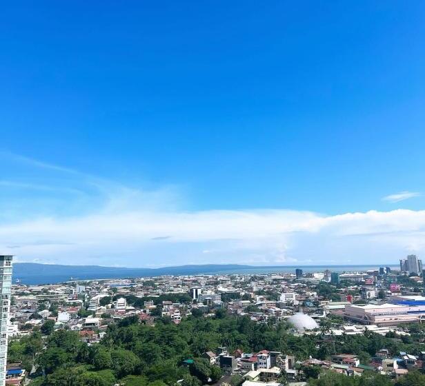 Люкс Вид на Море, Emerin Suites @ Aeon Towers
