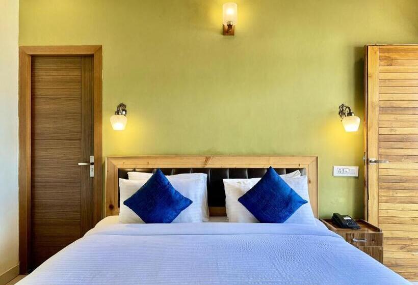 חדר דלוקס עם מרפסת, Corbett Bunglow , Jim Corbett