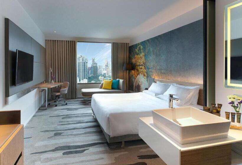 Номер Deluxe Кровать Кинг, Novotel Bangkok Sukhumvit 4