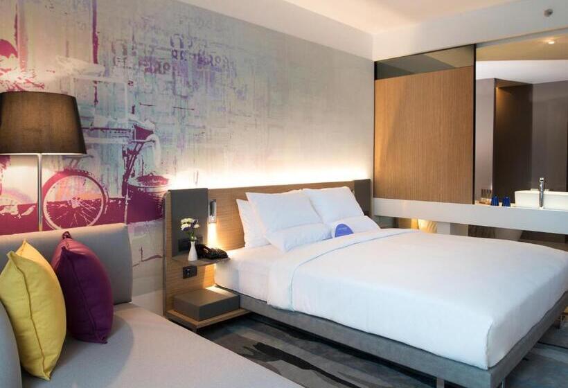Quarto Deluxe Cama King, Novotel Bangkok Sukhumvit 4