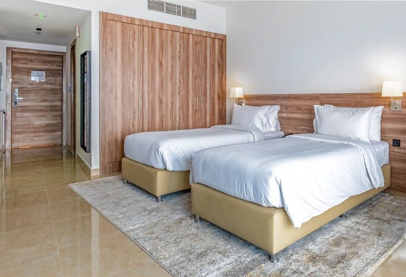 استودیوی استاندارد, Pyramisa Hotel Apartments