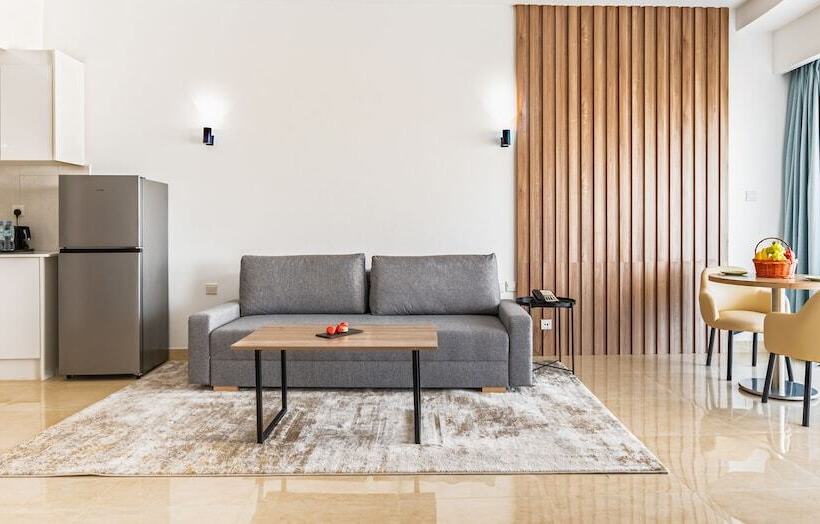 带1个卧室的高级公寓, Pyramisa Hotel Apartments