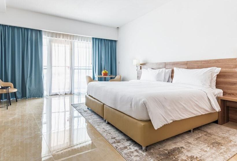 带大床的标准工作室, Pyramisa Hotel Apartments