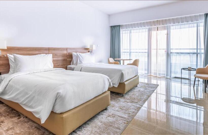 标准工作室, Pyramisa Hotel Apartments