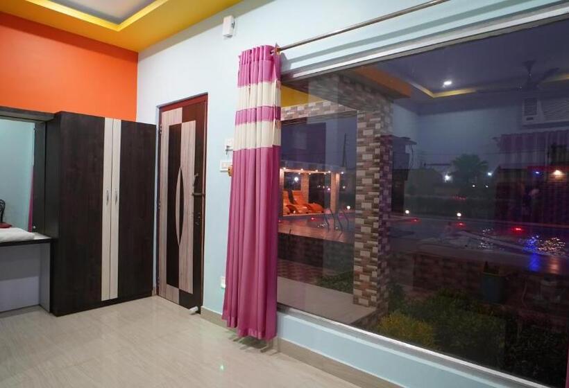 스탠다드 트리플 룸 가든 전망, Beach Walk Resort