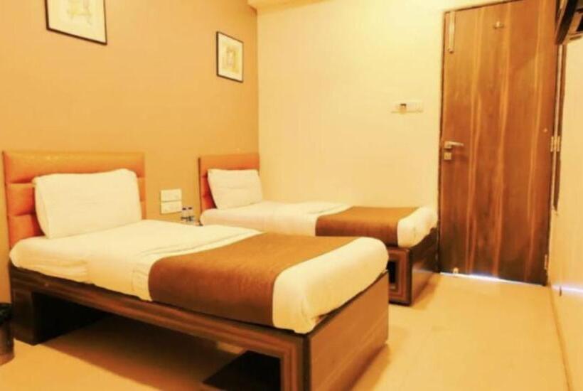 Quarto Economy, Amfahh