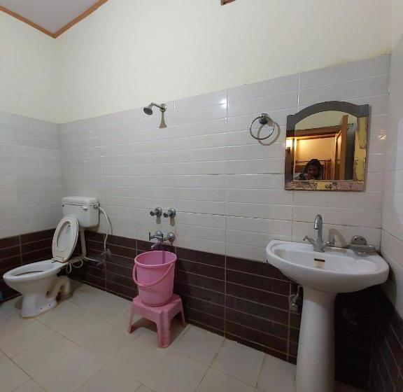 Четырехместный Номер Deluxe, Moon Nainital Official