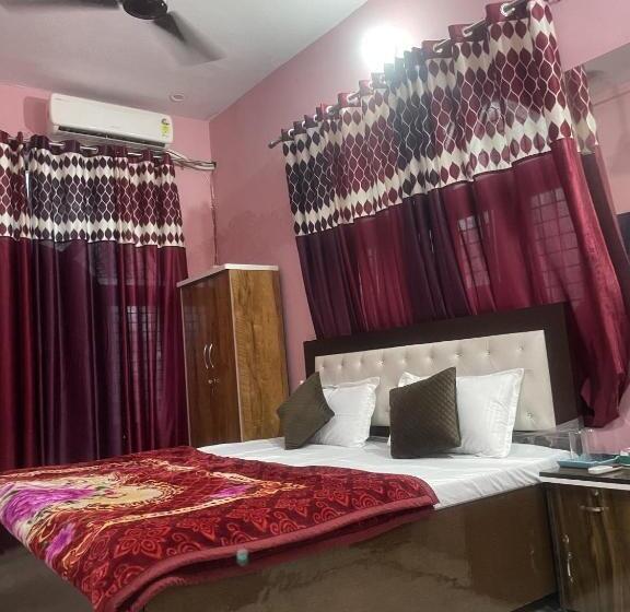 Трехместный Номер Deluxe, Oyo 81334 Star Inn