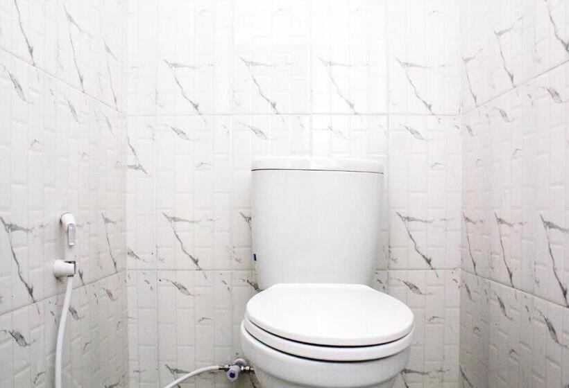 חדר דלוקס, Reddoorz Syariah Near Kawasan Wisata Gunung Prau Dieng