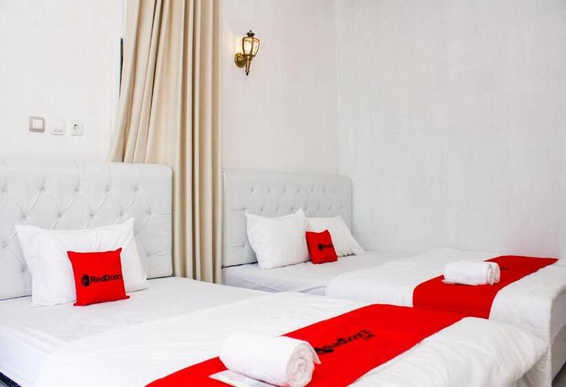 חדר משפחתי, Reddoorz Syariah Near Kawasan Wisata Gunung Prau Dieng