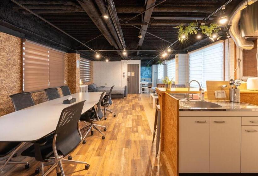 Apartament Deluxe 1 Dormitori, U.house