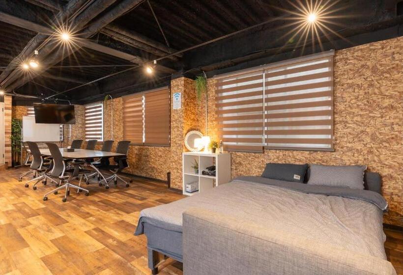 Apartament Deluxe 1 Dormitori, U.house