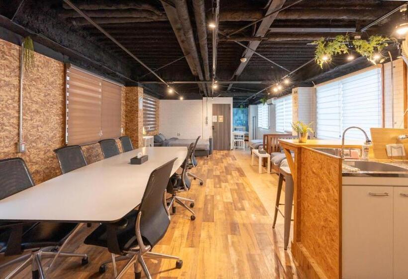 Apartament Deluxe 1 Dormitori, U.house