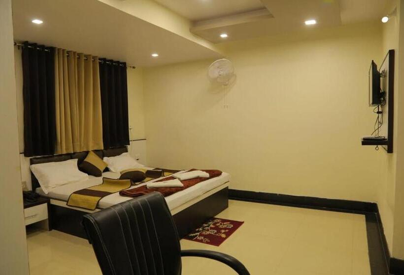 디럭스 트리플 룸, Venus Hotel 5 Minute Walking Distance From Dargah