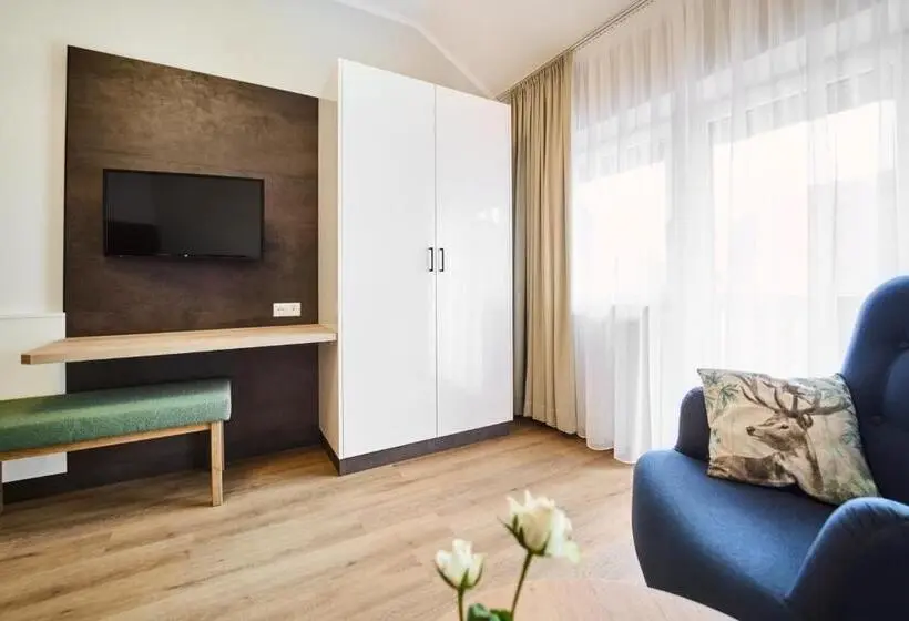 バルコニー付きシングルスタンダードルーム, Wirt Z´uttlau Familienhotel Höng