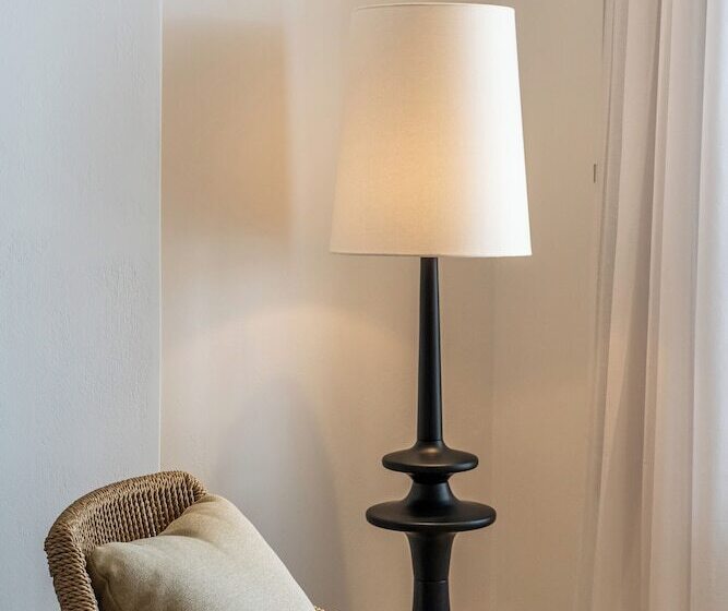 Camera Standard Vista Mare, Arotron Santorini