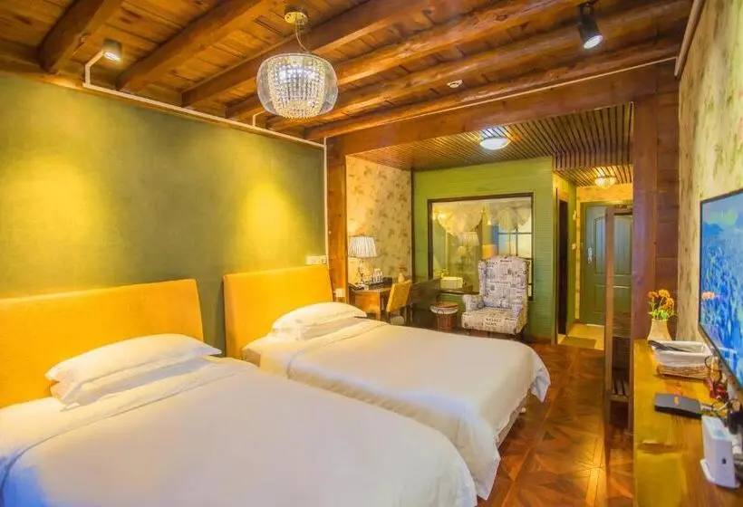 バルコニー付きスタンダードルーム, Lugu Lake In Love Inn Hostel
