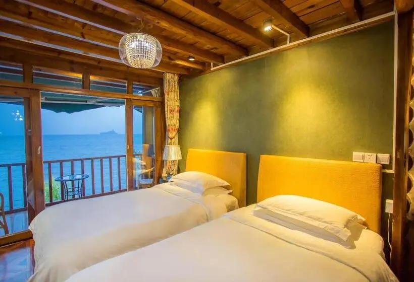 バルコニー付きスタンダードルーム, Lugu Lake In Love Inn Hostel