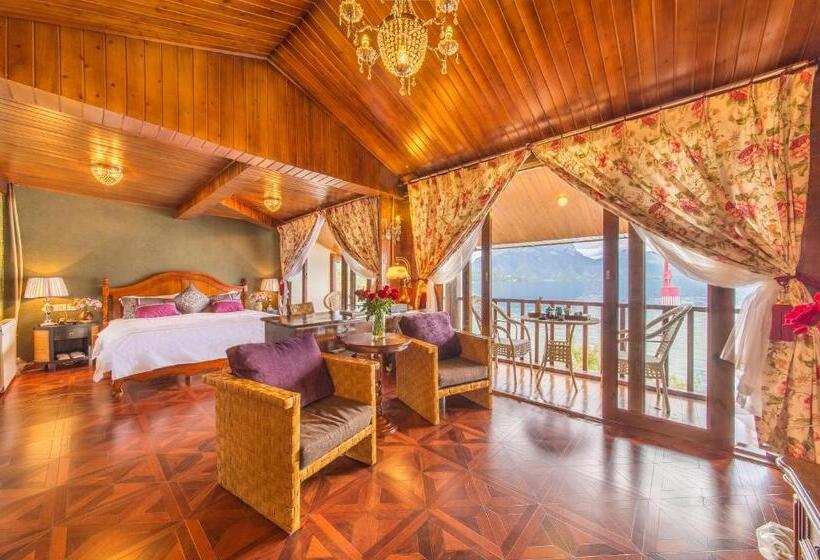 Номер Deluxe с Балконом, Lugu Lake In Love Inn Hostel